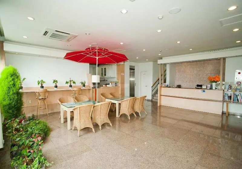 בית מלון כפרי Good Inn