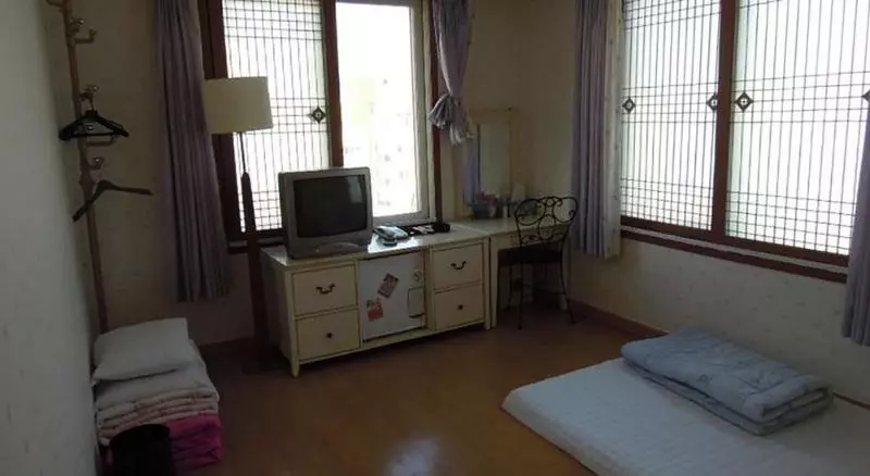 בית מלון כפרי Good Inn