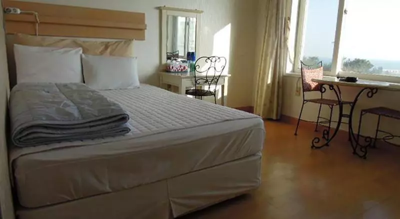 בית מלון כפרי Good Inn