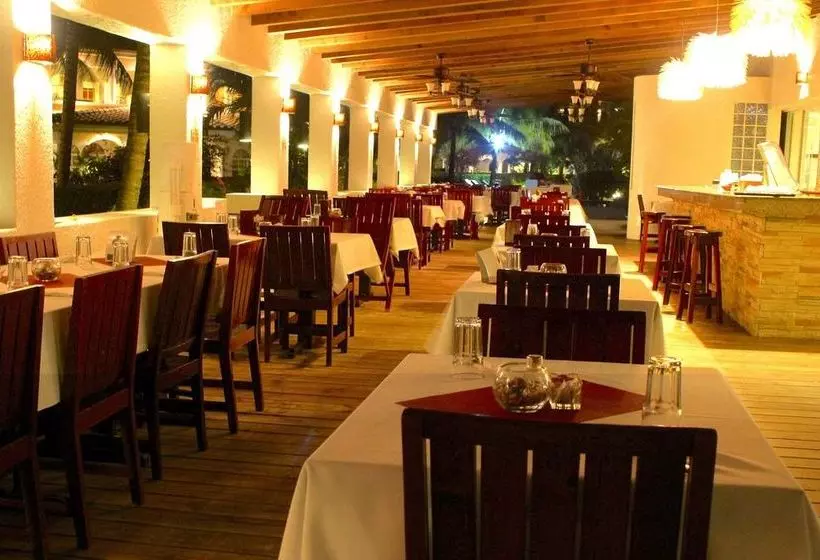 هتل Las Sirenas By Mayan Princess Rooms