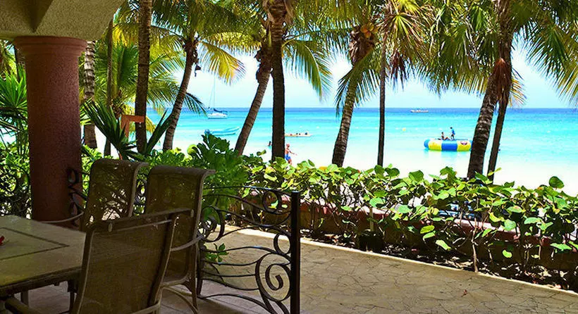 هتل Las Sirenas By Mayan Princess Rooms
