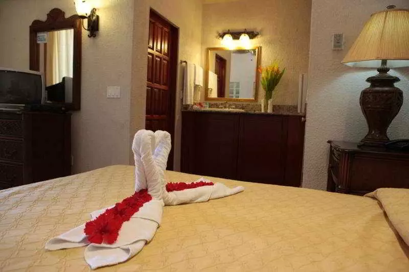 هتل Las Sirenas By Mayan Princess Rooms