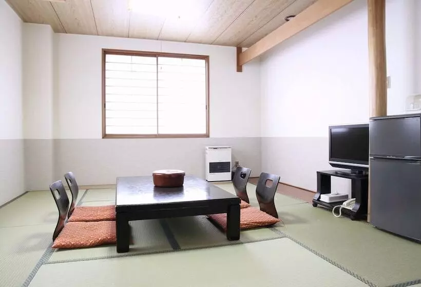 هتل Yuzawa Yuzawa