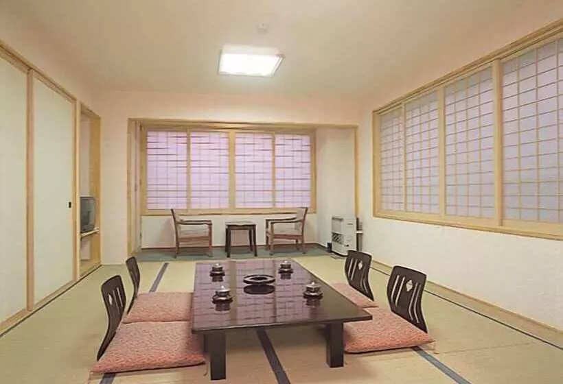 هتل Yuzawa Yuzawa