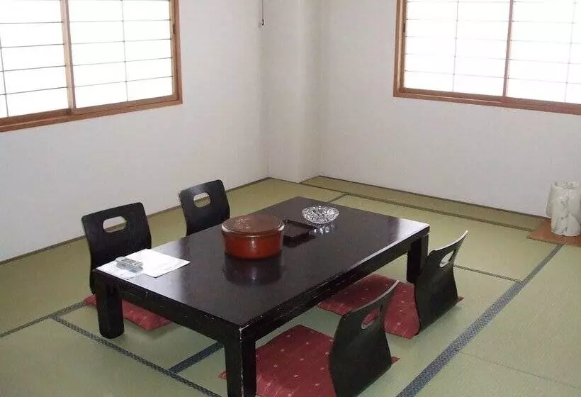 هتل Yuzawa Yuzawa