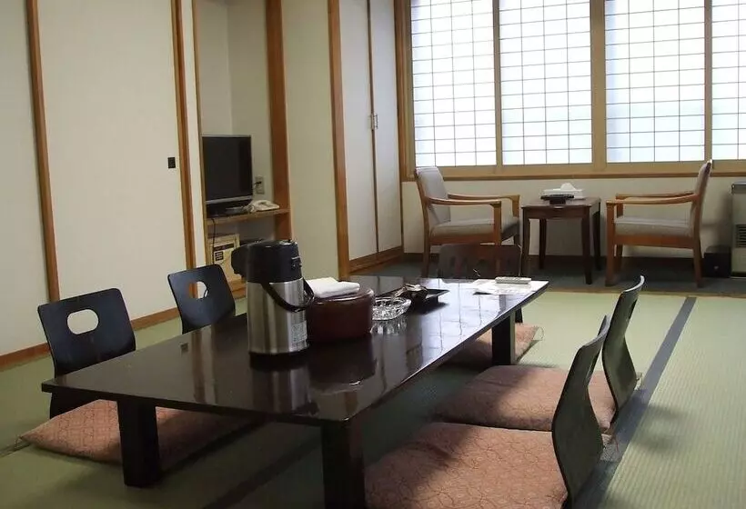 هتل Yuzawa Yuzawa