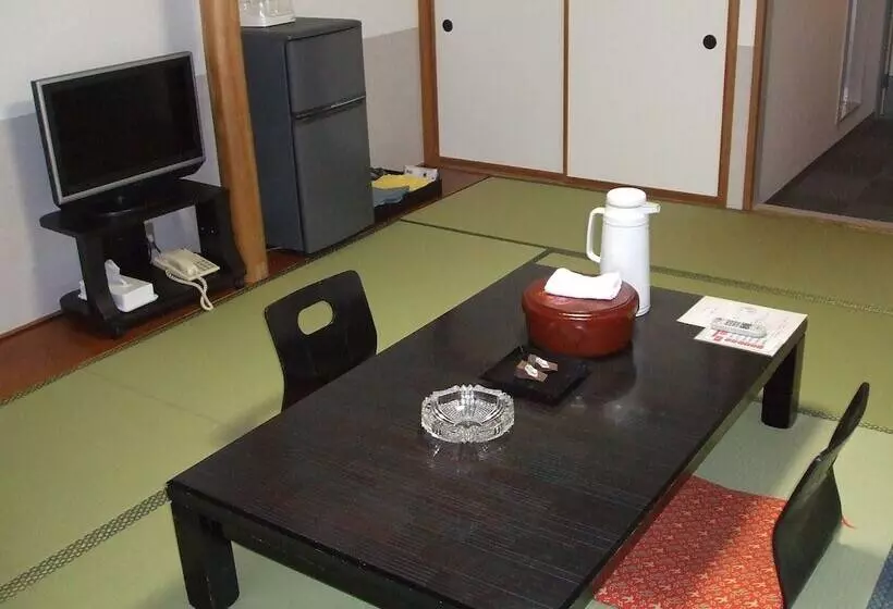 هتل Yuzawa Yuzawa