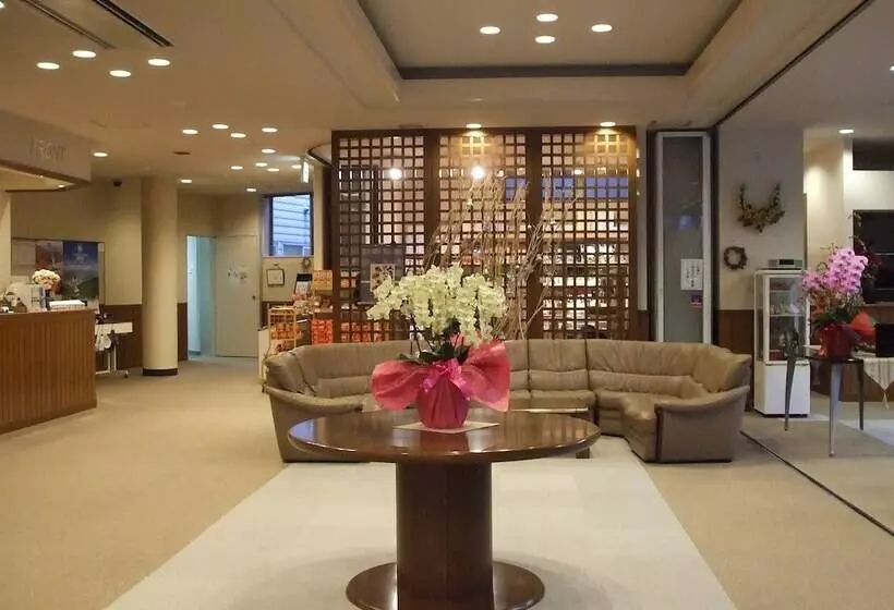 هتل Yuzawa Yuzawa