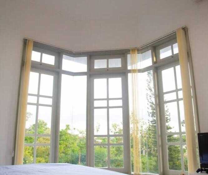 פנסיון Omah Sastro