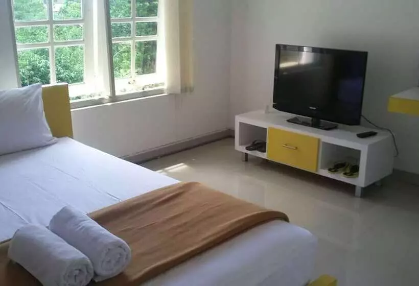 پانسیون Omah Sastro