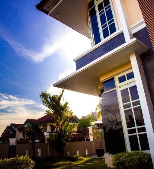 פנסיון Omah Sastro