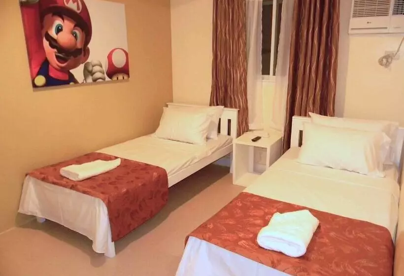 Tr3ats Guest House Bohol Hostel