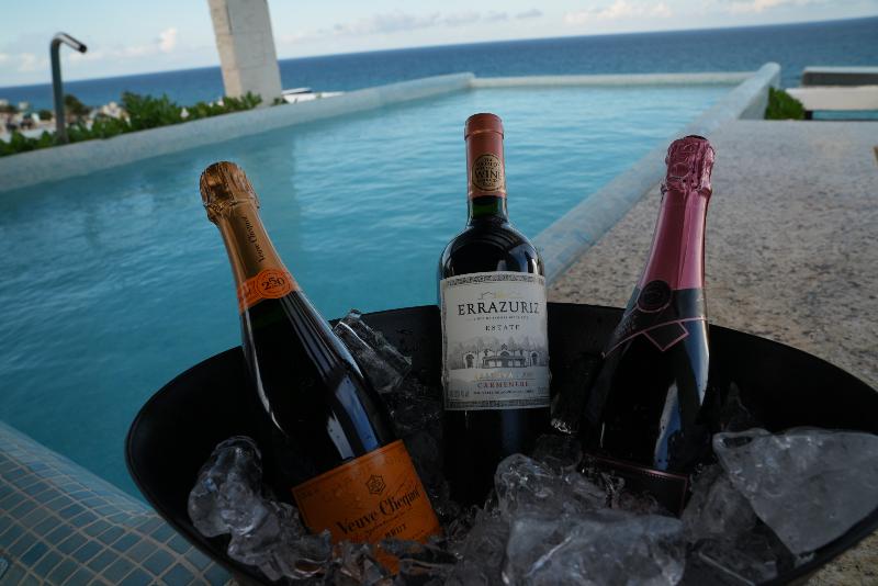 호텔 Deep Blue Luxury Resort