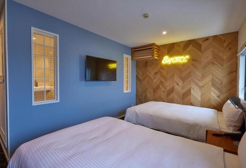 8 Hotel Shonan Fujisawa