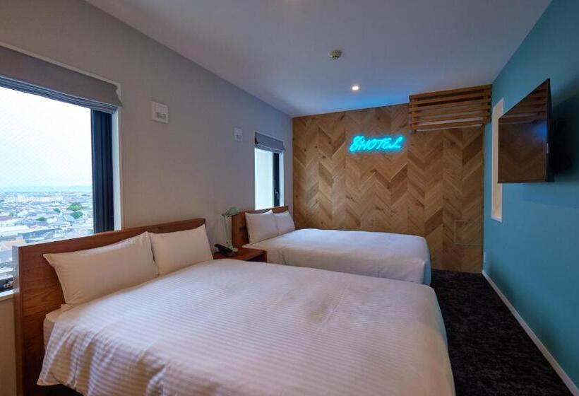 8 Hotel Shonan Fujisawa