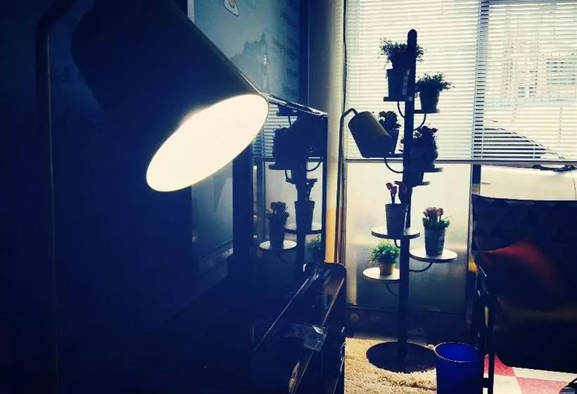 فندق صغير Egg House Sokcho Guesthouse