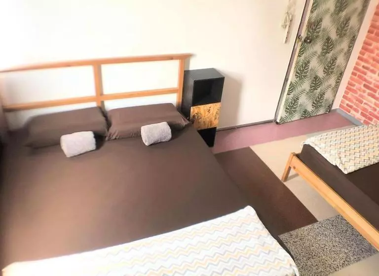 Lavender Guesthouse   Hostel