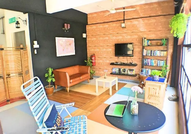 Lavender Guesthouse   Hostel