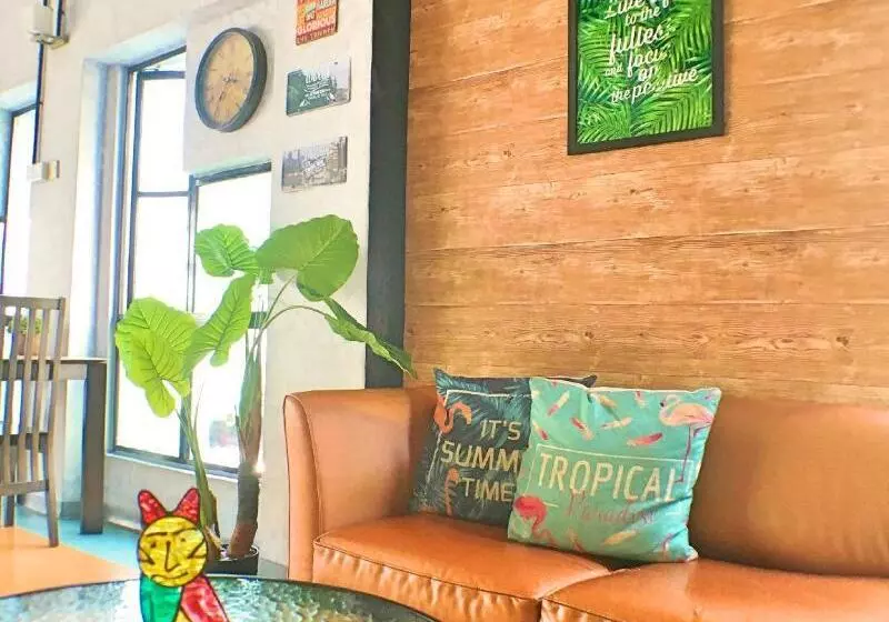 Lavender Guesthouse   Hostel