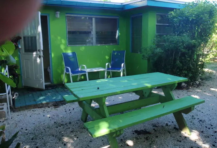 Eldemire's Tropical Island Inn