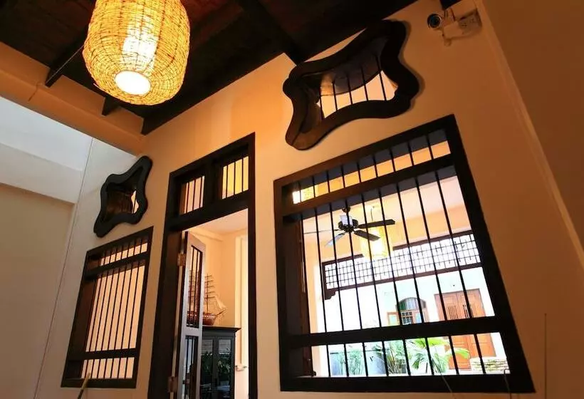 Hotel 99 Oldtown Boutique Guesthouse Sha Extra Plus