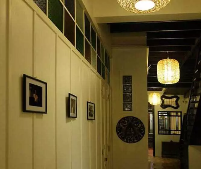 Hotel 99 Oldtown Boutique Guesthouse Sha Extra Plus