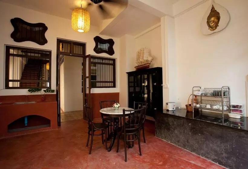 Hotel 99 Oldtown Boutique Guesthouse Sha Extra Plus