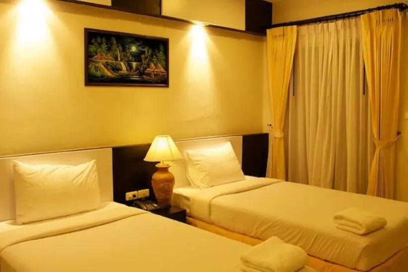 هتل Airport Mansion Phuket