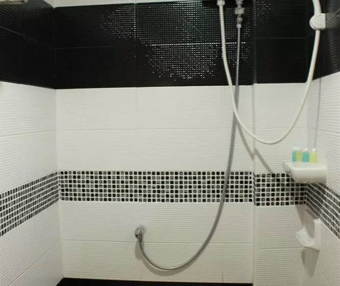 هتل Don Mueang Airport Modern Bangkok