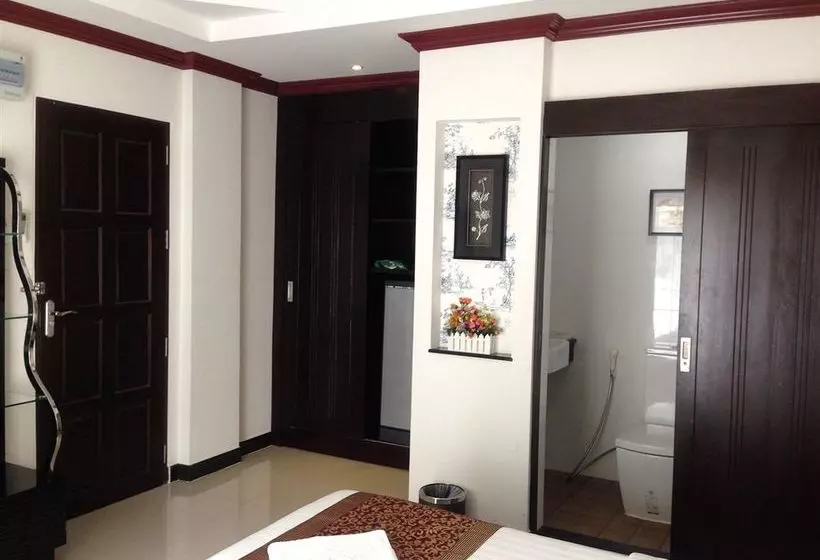 Отель Katesiree Residence