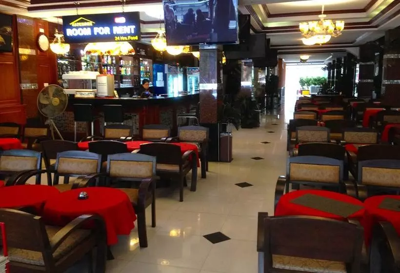 Отель Katesiree Residence