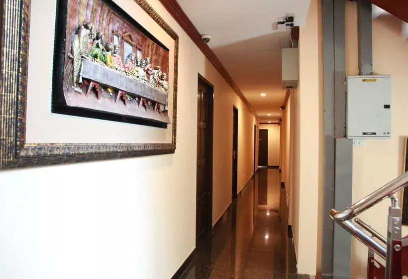 Отель Katesiree Residence