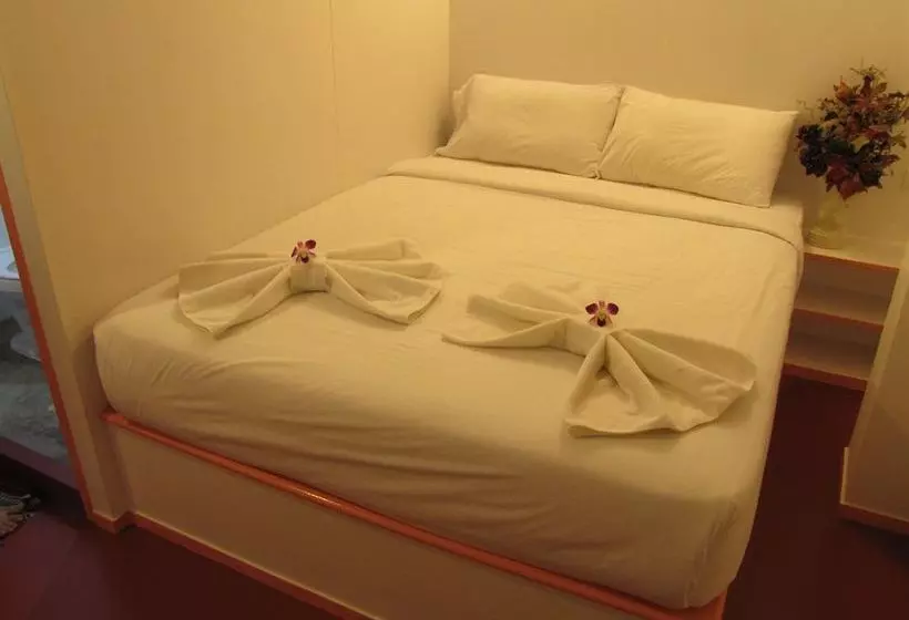 Отель Mod Guesthouse Huahin