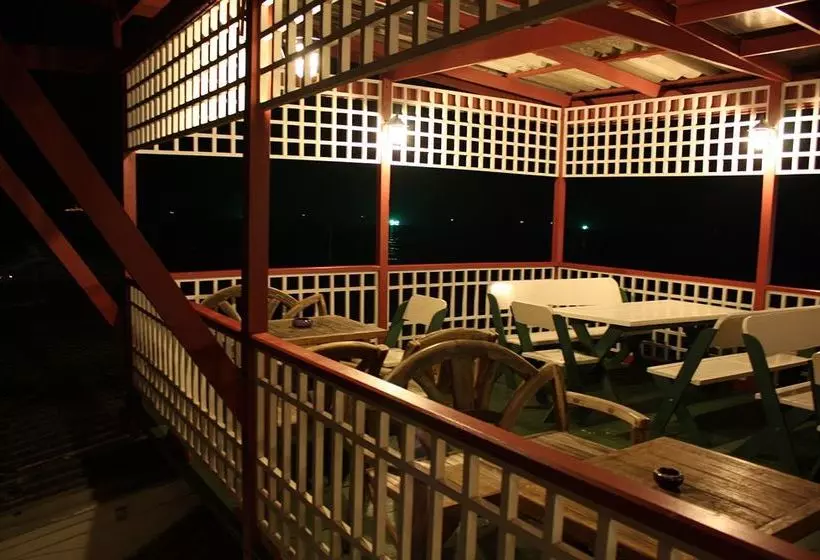 Отель Mod Guesthouse Huahin