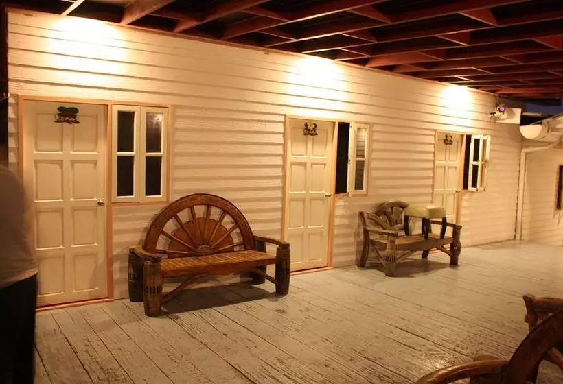 Отель Mod Guesthouse Huahin