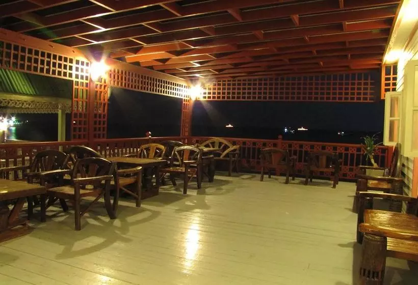 Отель Mod Guesthouse Huahin