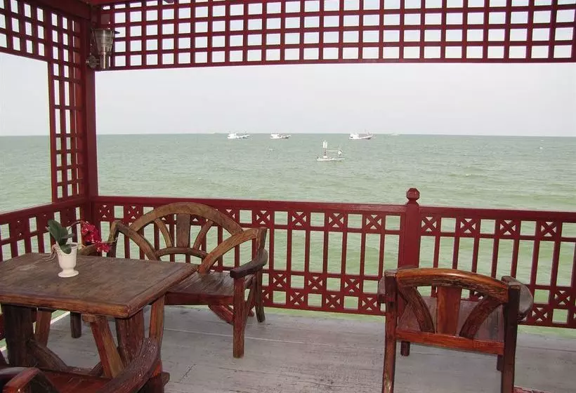 Отель Mod Guesthouse Huahin