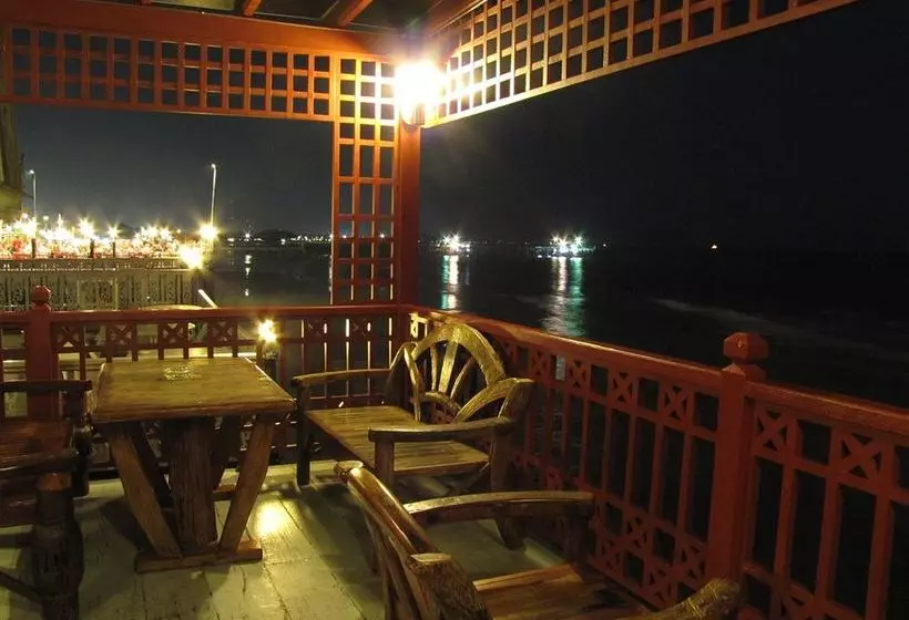 Отель Mod Guesthouse Huahin