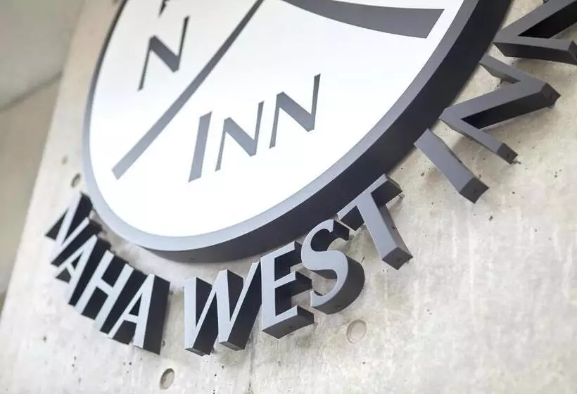 Hotel Nahawest Inn
