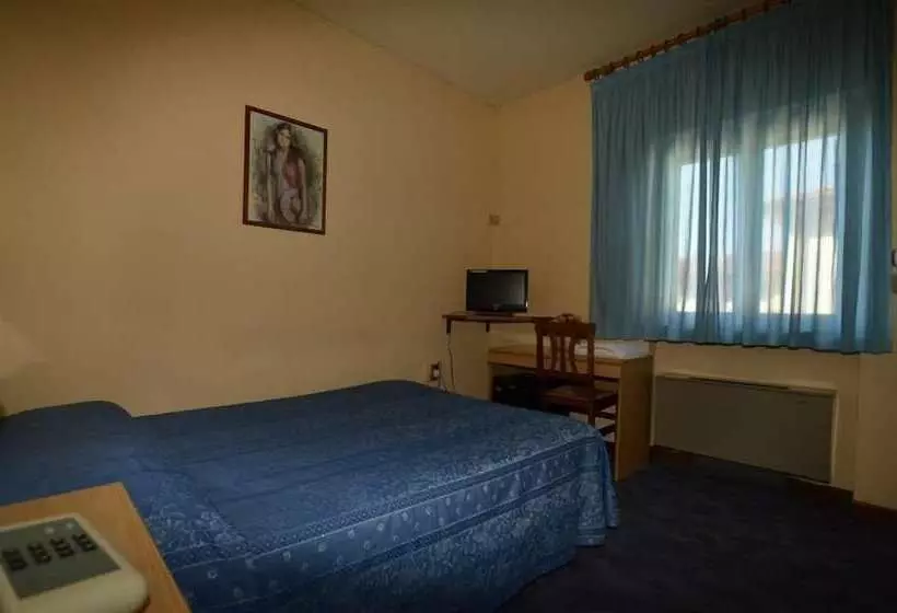 בית מלון כפרי One