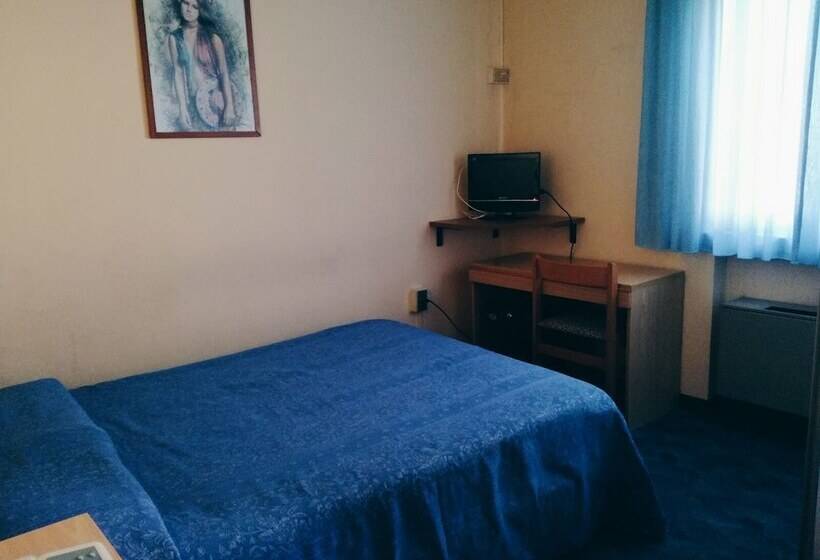 בית מלון כפרי One