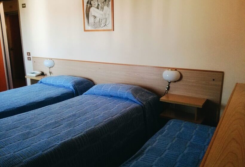 בית מלון כפרי One