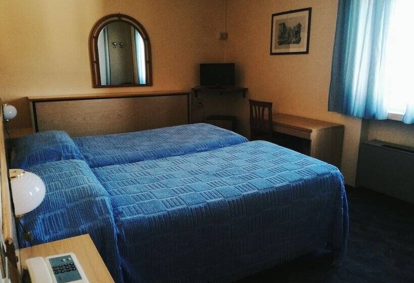 בית מלון כפרי One