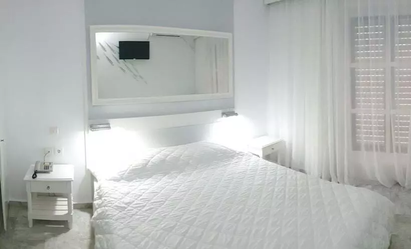 هتل Porto Castello