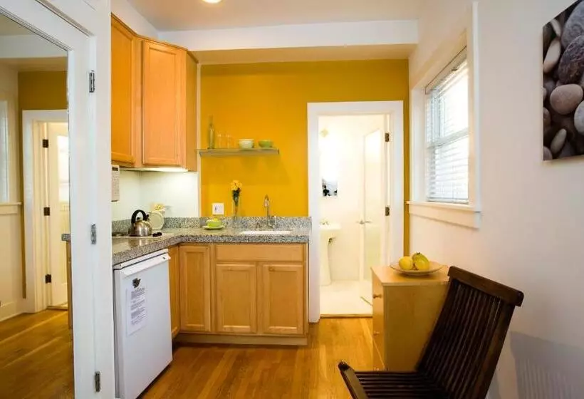 酒店 Venice Suites