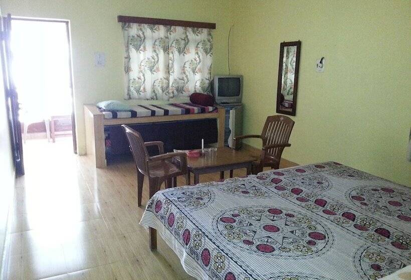 ペンション Albenjoh Guest House