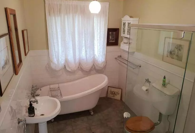 Amy S House Bed & Breakfast