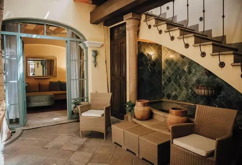 تختخواب و صبحانه Casa Florida