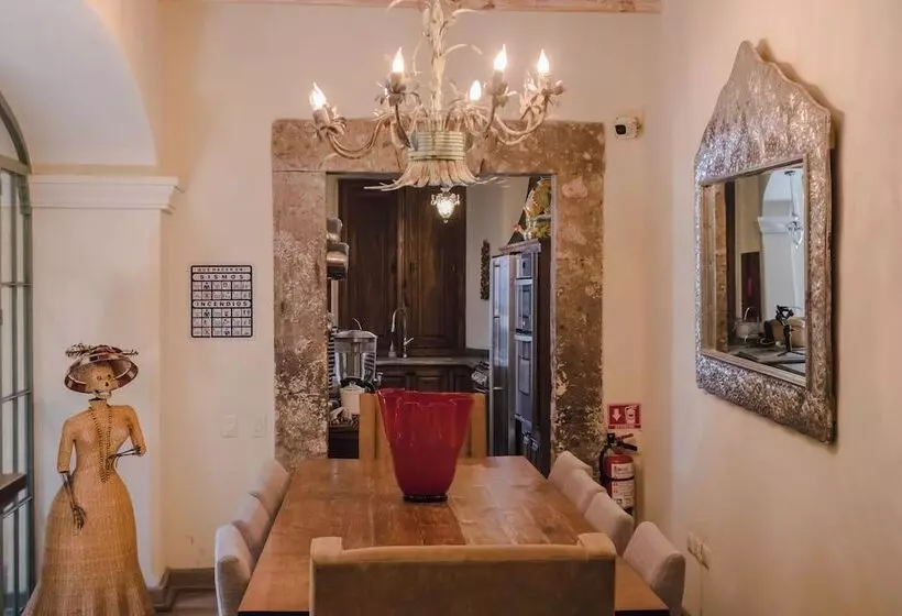 تختخواب و صبحانه Casa Florida