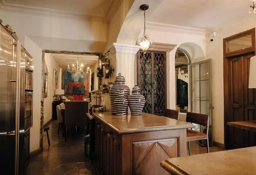 تختخواب و صبحانه Casa Florida